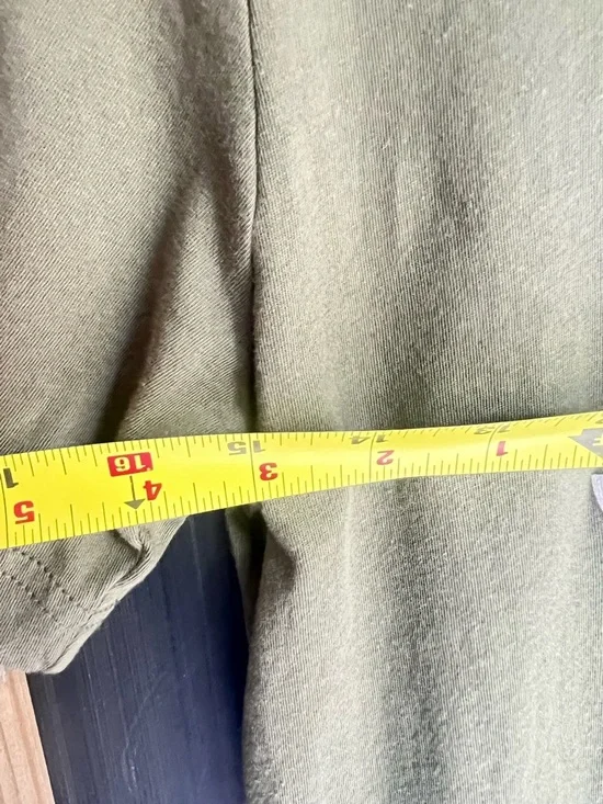 Pearl Jam 2024 Tour T-shirt | Olive Green Graphic Band Shirt | Size Small - Picture 8 of 8